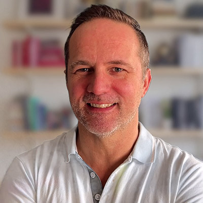 Headshot of Scott Stonham
